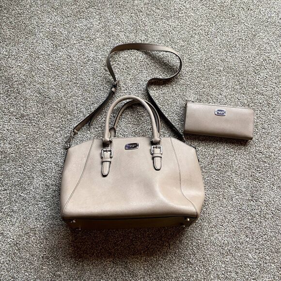 MICHAEL KORS CIARA BEIGE CREAM LARGE SAFFIANO LEATHER SATCHEL BAG AND WALLET - Picture 1 of 11
